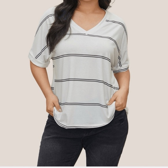 BloomChic Plus Size 2XL Striped Contrast Dolman Sleeve T-Shirt White us18-20 - Picture 1 of 4